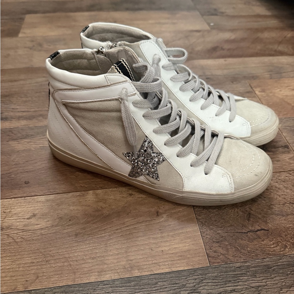 ShuShop Cream & Beige High-Top Sneakers with Glitter Star Accent